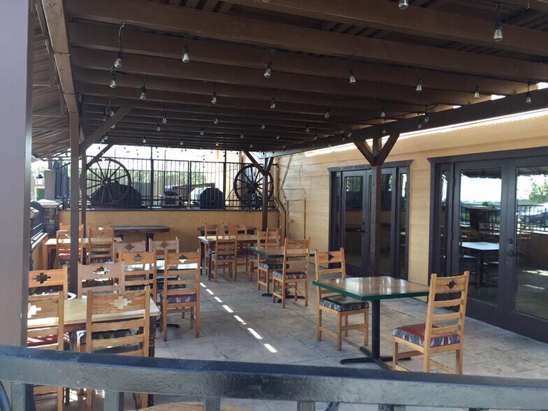 More Photos Of 1964 W Foothill Blvd, Upland Restaurant For Lease