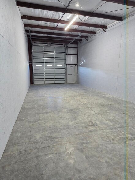 More Photos Of 3945 Lee St, Ayden Light Distribution For Lease