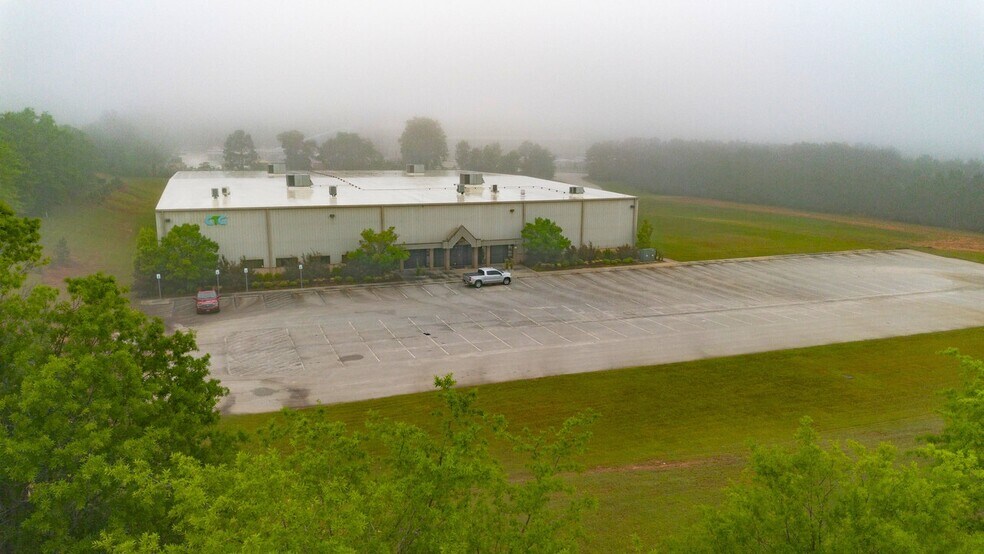 More Photos Of 93 Commerce Blvd, Ridgeway Warehouse For Sale