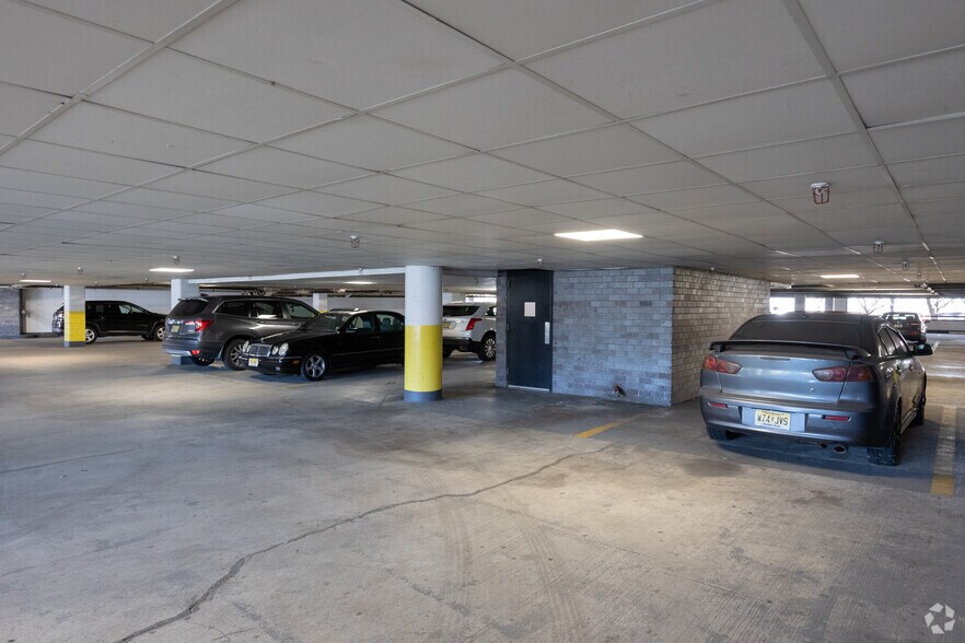 More Photos Of 218 Route 17 N, Rochelle Park Office For Lease