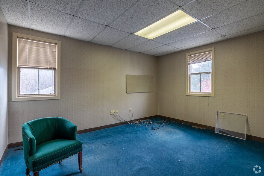 More Photos Of 754 S Cleveland Ave, Mogadore Medical For Sale