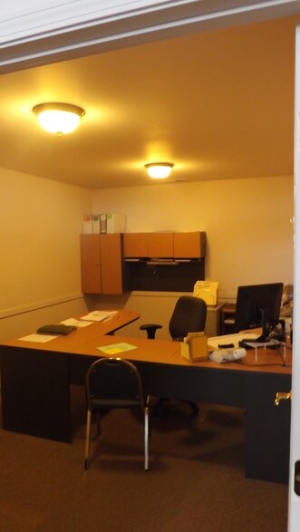 More Photos Of 708 E Penn St, Moses Lake Flex For Sale