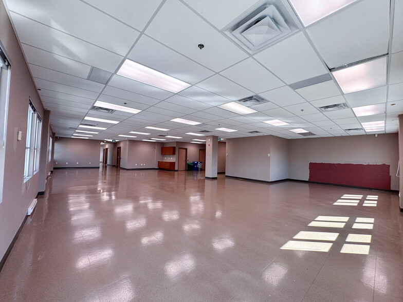 More Photos Of 33 Weldon St, Moncton Office For Lease