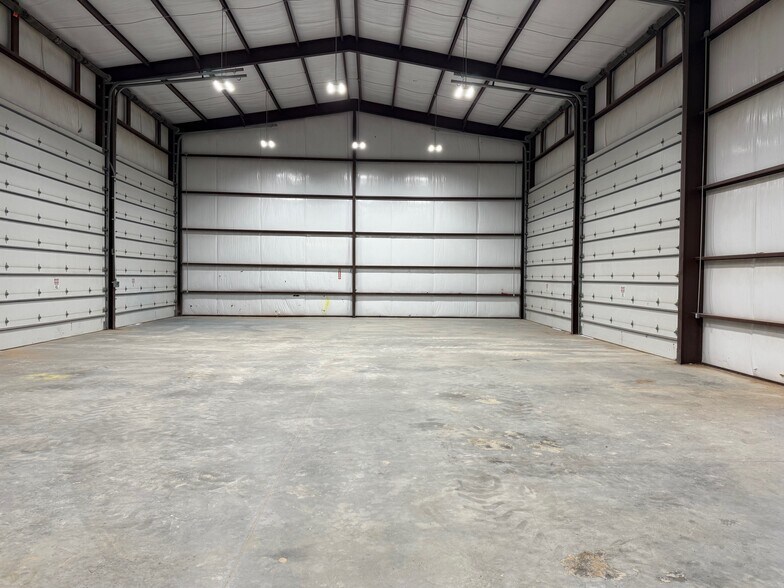 More Photos Of TBD Lot 4 W 42nd St, Odessa Warehouse For Lease