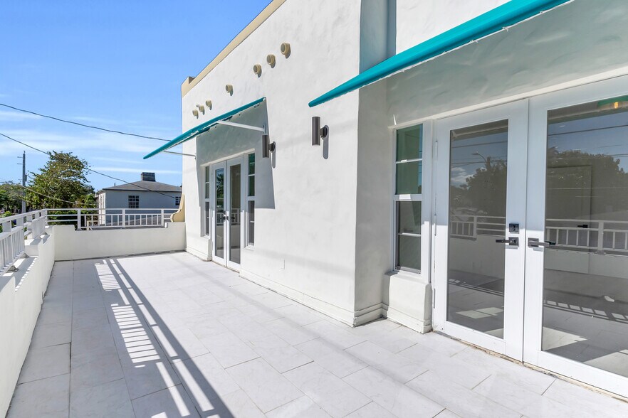 More Photos Of 563 NE 67th St, Miami Medical For Lease