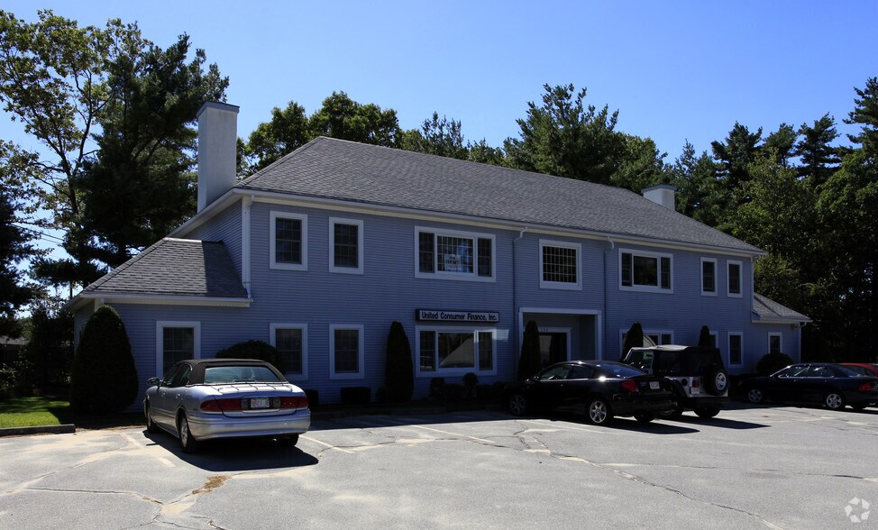 More Photos Of 150 W Grove St, Middleborough Medical For Sale