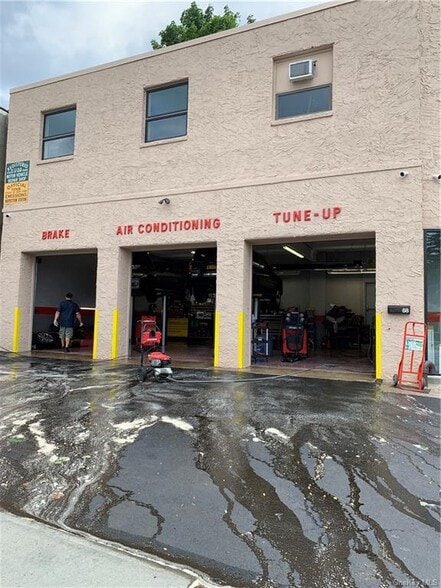 More Photos Of 68 E Main St, Elmsford Auto Repair For Sale