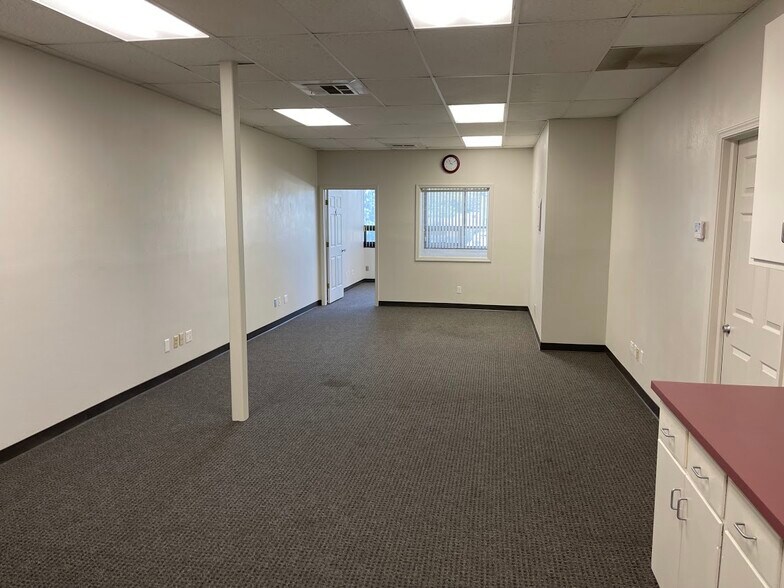 More Photos Of 2926 G St, Merced Office For Lease