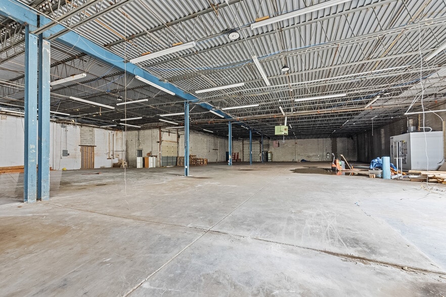 More Photos Of 50 Hulmeville Ave, Penndel Warehouse For Sale