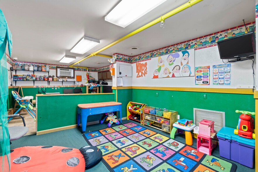 More Photos Of 705 E Warrington Ave, Pittsburgh Office Residential For Sale