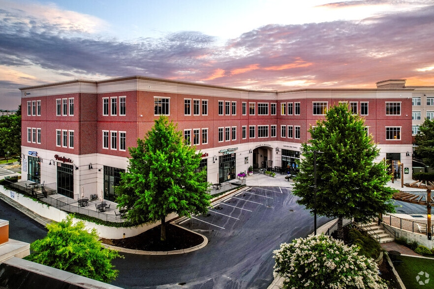 More Photos Of 2015 Ayrsley Town Blvd, Charlotte Unknown For Lease