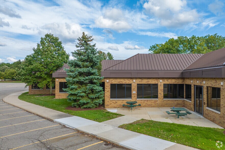 More Photos Of 5111 Auto Club Dr, Dearborn Office For Sale