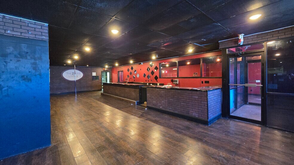 More Photos Of 1733 Piedmont Hwy, Piedmont Freestanding For Lease