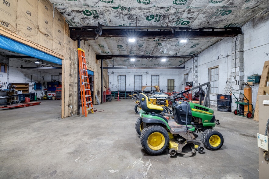 More Photos Of 164 Orchard dr, Timberville Light Distribution For Sale