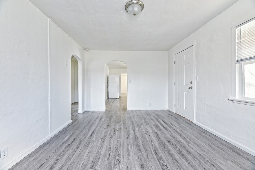 More Photos Of 1808 Spring St, Medford Apartments For Sale