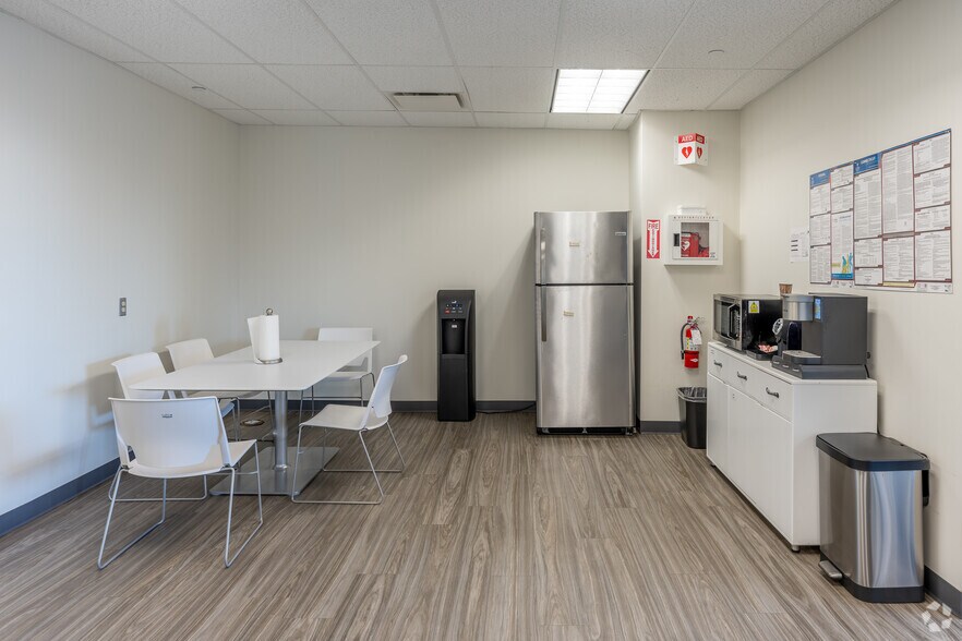 More Photos Of 350 Fairfield Ave, Bridgeport Office For Lease