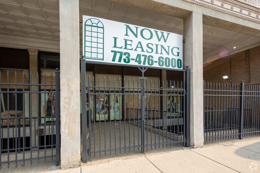 More Photos Of 3214 W 63rd St, Chicago Office For Lease