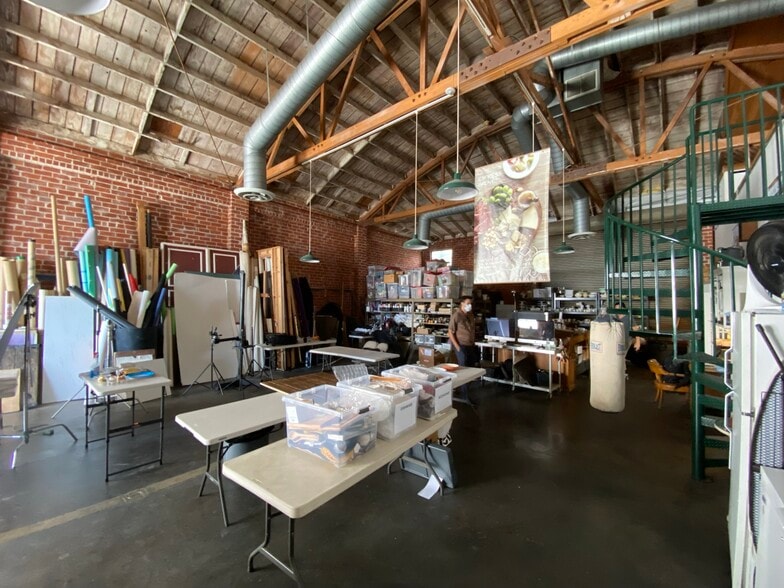 More Photos Of 915 S Alta Vista Ave, Monrovia Flex For Sale