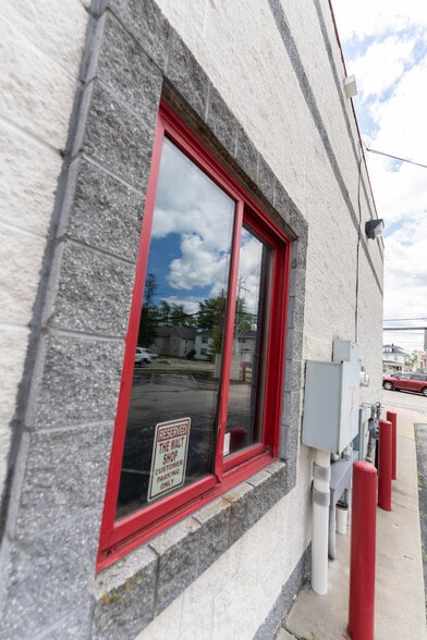 More Photos Of 1088 S University St, Mount Pleasant Restaurant For Lease