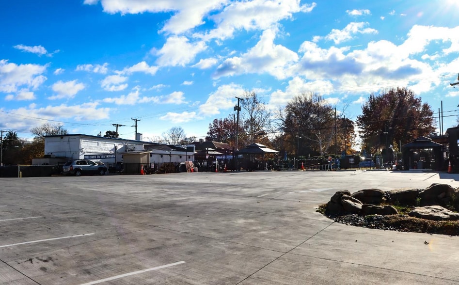 More Photos Of 3007 Fort Ave, Lynchburg Restaurant For Sale