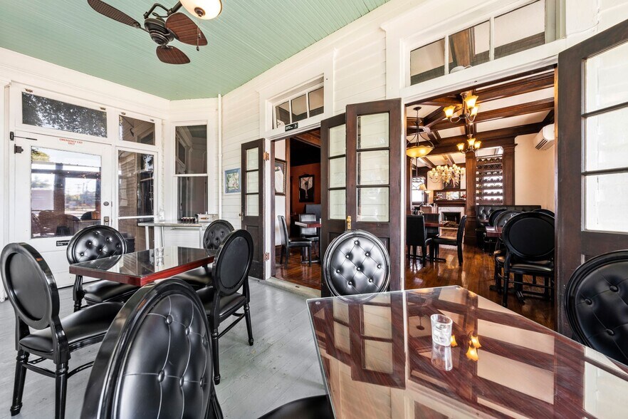 More Photos Of 312 N Central Ave, Cameron Restaurant For Sale