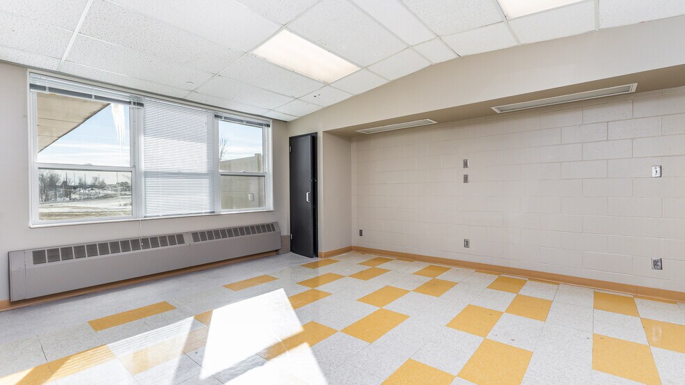 More Photos Of 1160 Seippel Rd, Dubuque Healthcare For Sale