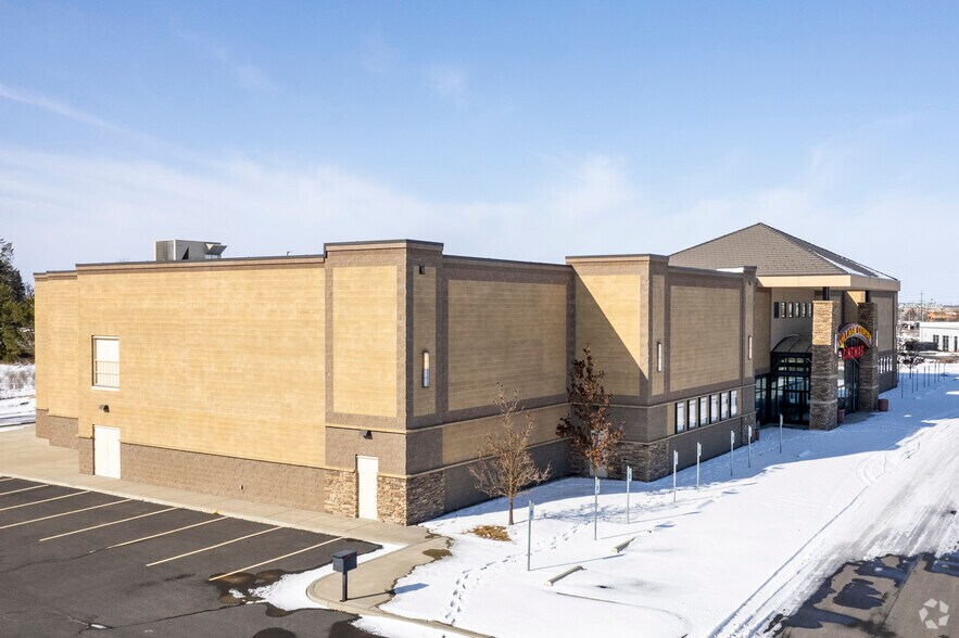 More Photos Of 10117 W Sunset Hwy, Spokane Movie Theatre For Sale