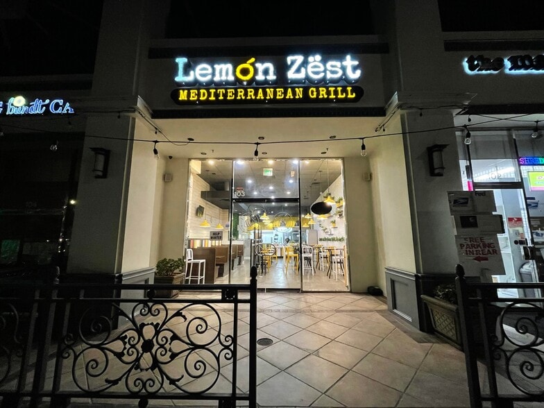 More Photos Of 14622 Ventura Blvd, Sherman Oaks Unknown For Lease