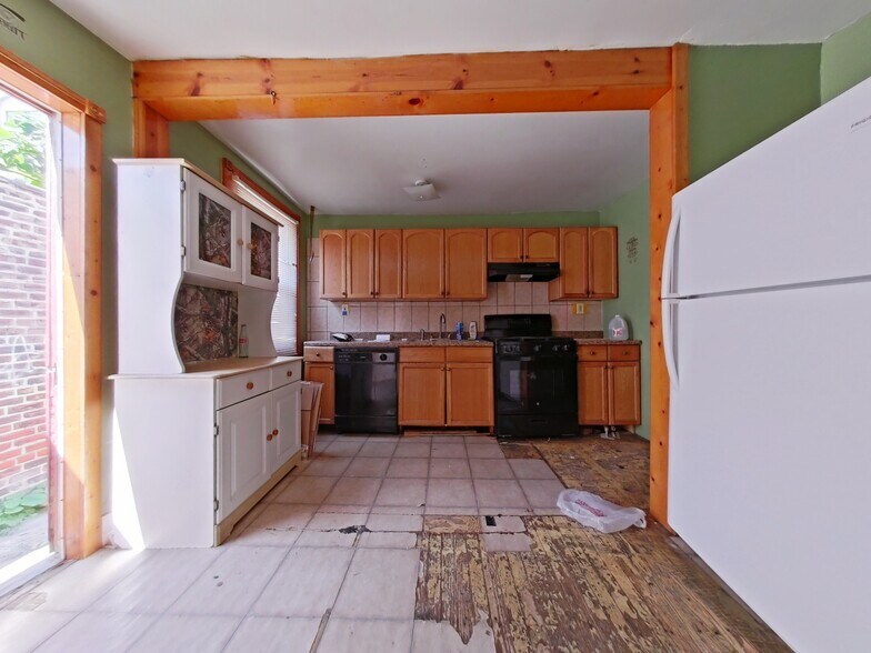 More Photos Of 1622 Womrath St, Philadelphia Apartments For Sale