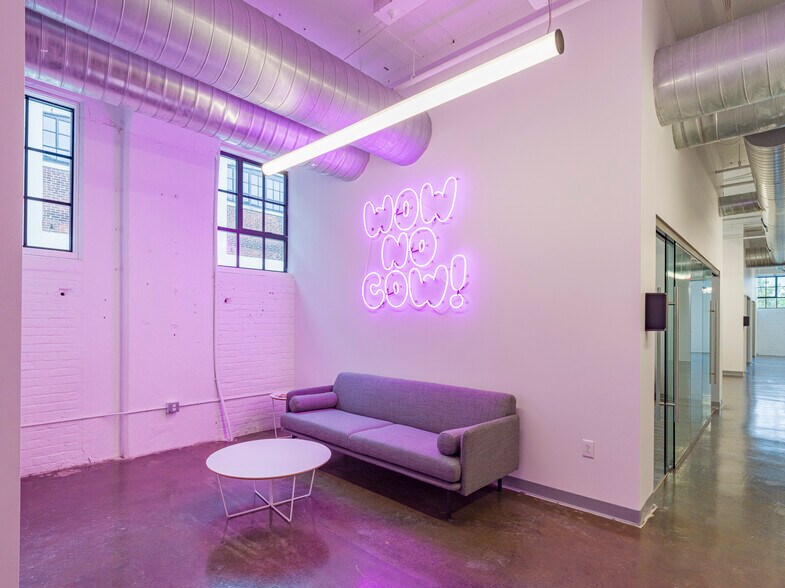 More Photos Of 2275 Bridge St, Philadelphia Loft Creative Space For Lease