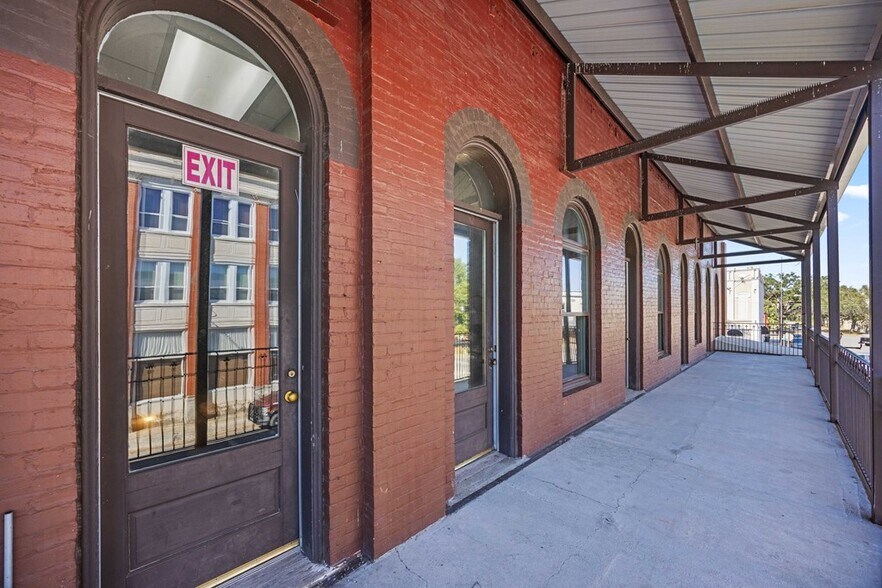 More Photos Of 219 E Screven St, Quitman Storefront Retail Office For Sale