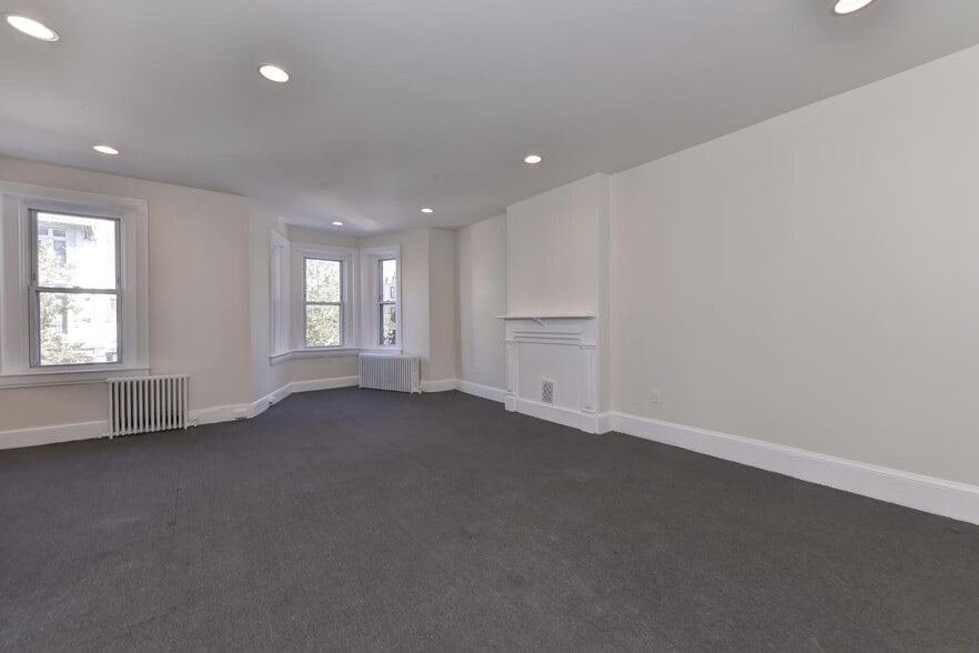 More Photos Of 1510 U St NW, Washington Storefront For Lease