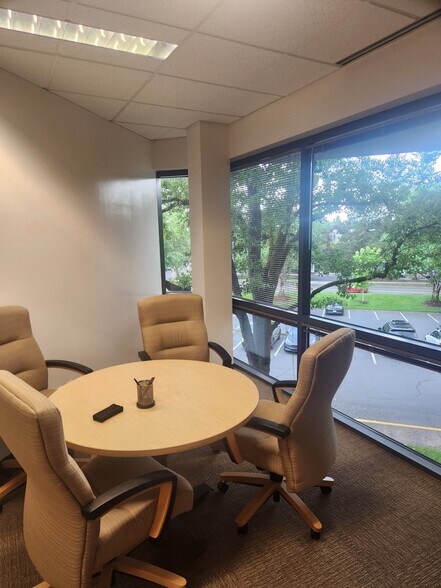 More Photos Of 8000 NE Parkway Dr, Vancouver Office For Lease