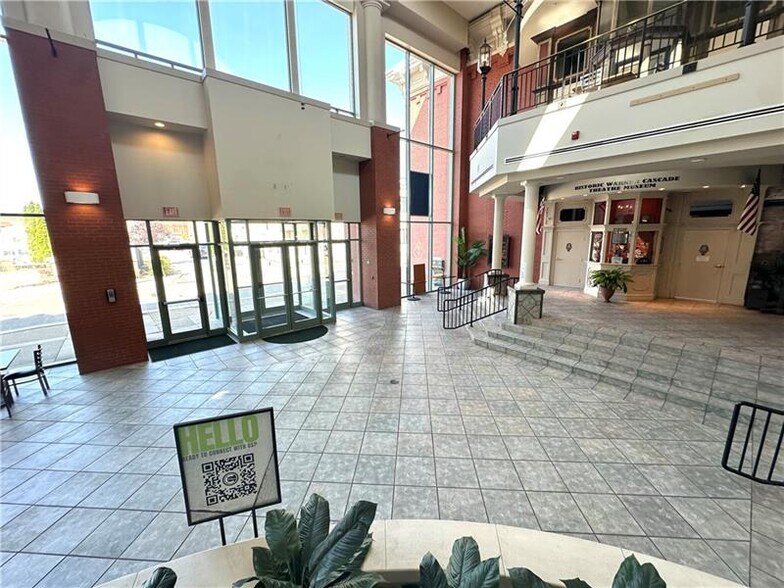 More Photos Of 210 E Washington St, New Castle Office For Lease