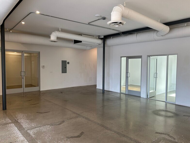 More Photos Of 4335 W Adams Blvd, Los Angeles Office For Lease