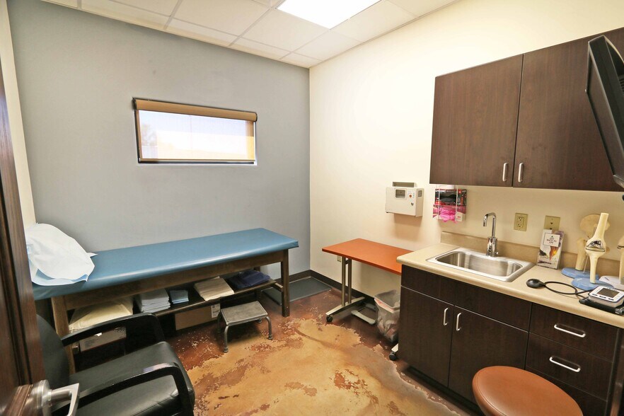 More Photos Of 2851 S Avenue B, Yuma Medical For Sale