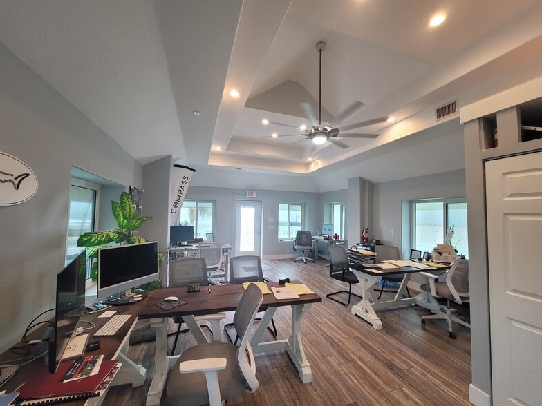 More Photos Of 511 N Ocean Shore Blvd, Flagler Beach Office Residential For Sale