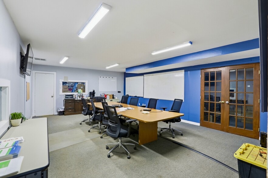 More Photos Of 5019 Davis Ford Rd, Woodbridge Warehouse For Sale