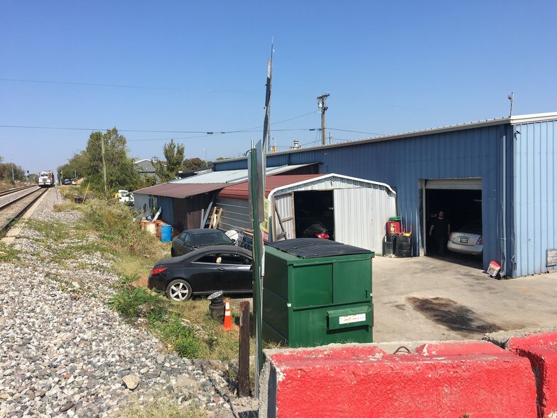 More Photos Of 1268 S Lowry St, Smyrna Auto Repair For Sale