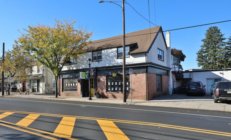 Primary Photo Of 1511 Bethlehem Pike, Flourtown Storefront Retail Residential For Sale