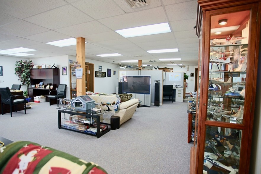 More Photos Of 79 Styles Way, Lagrangeville Light Distribution For Sale