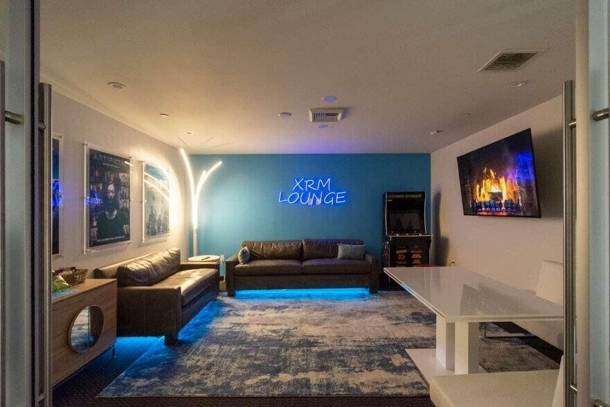 More Photos Of 2525 N Naomi St, Burbank Movie Radio TVStudio For Sale