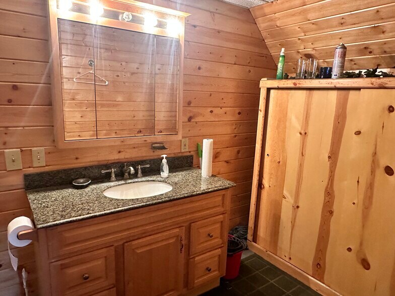 More Photos Of 212 S Pine River St, Ithaca Industrial For Sale