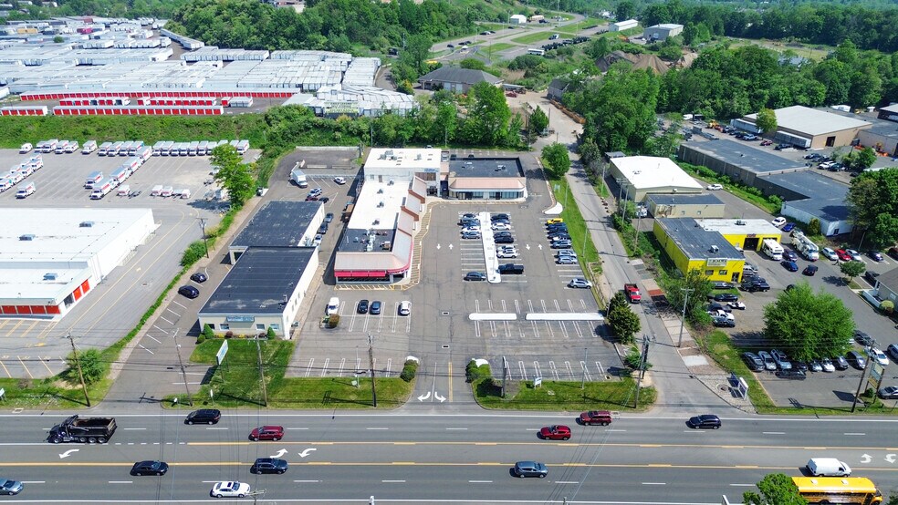 More Photos Of 200 Boston Post Rd, Orange Unknown For Lease
