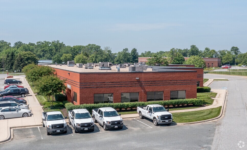 More Photos Of 1309 Continental Dr, Abingdon Unknown For Lease