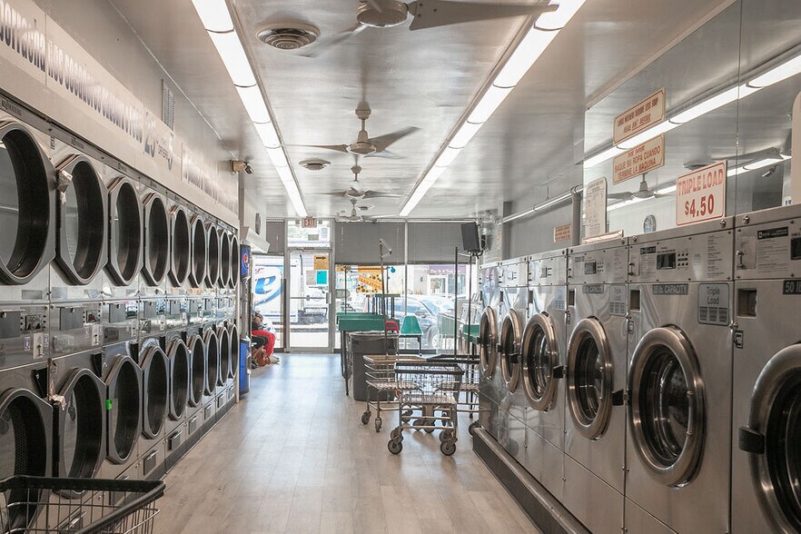 More Photos Of 121 S Pavilion Ave, Riverside Storefront Retail Residential For Sale