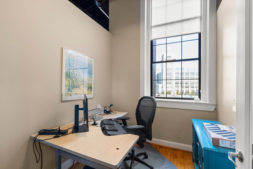More Photos Of 24 Cambridge St, Charlestown Office For Sale