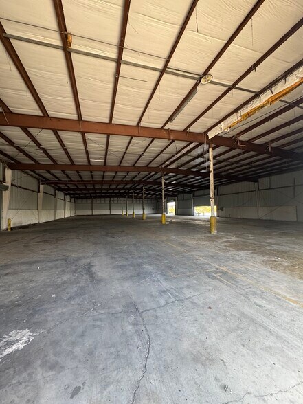 More Photos Of 2910 Cargo St, Fort Myers Warehouse For Lease
