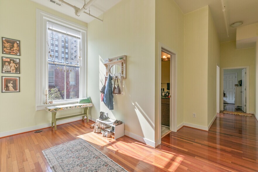 More Photos Of 119-123 E Broad St, Richmond Apartments For Sale