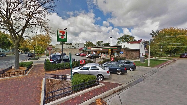 More Photos Of 240 Chicago Ave, Oak Park Convenience Store For Sale